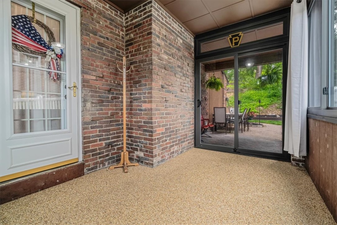 Mt. Lebanon, Pennsylvania 15228, United States, 3 Bedrooms Bedrooms, ,3 BathroomsBathrooms,Residential,Contingent,147688