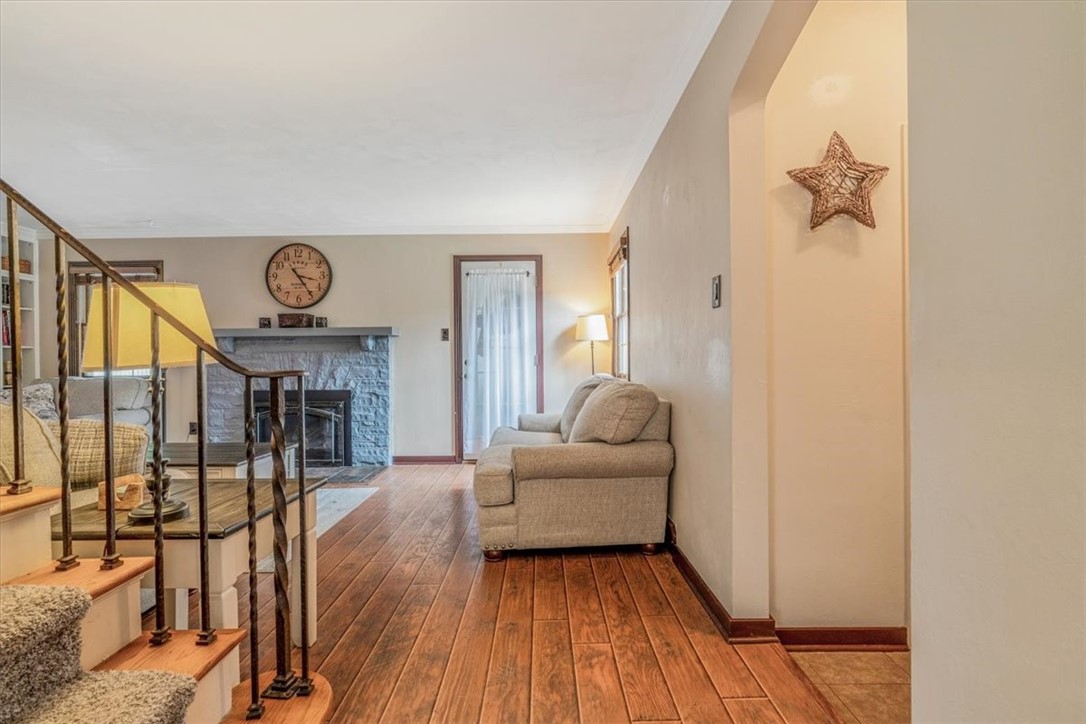 Mt. Lebanon, Pennsylvania 15228, United States, 3 Bedrooms Bedrooms, ,3 BathroomsBathrooms,Residential,Contingent,147688