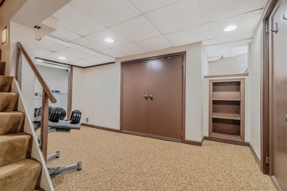 Mt. Lebanon, Pennsylvania 15228, United States, 3 Bedrooms Bedrooms, ,3 BathroomsBathrooms,Residential,Contingent,147688