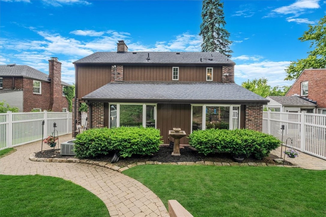 Mt. Lebanon, Pennsylvania 15228, United States, 3 Bedrooms Bedrooms, ,3 BathroomsBathrooms,Residential,Contingent,147688