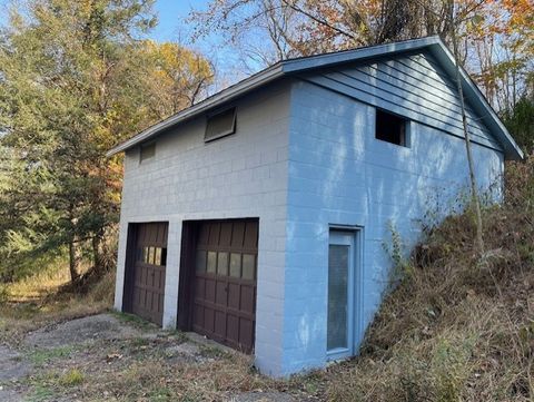 Photo of 4860 William Penn Hwy, Monroeville, PA 15146 (MLS # 1732047)