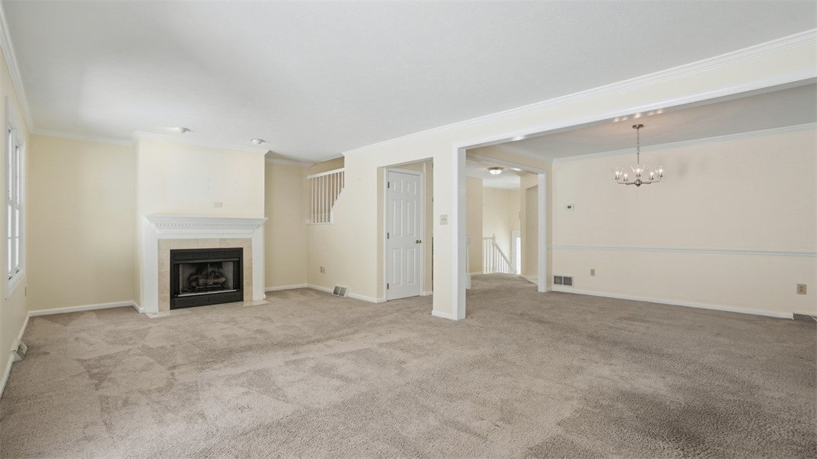 2147 Huntington Court S