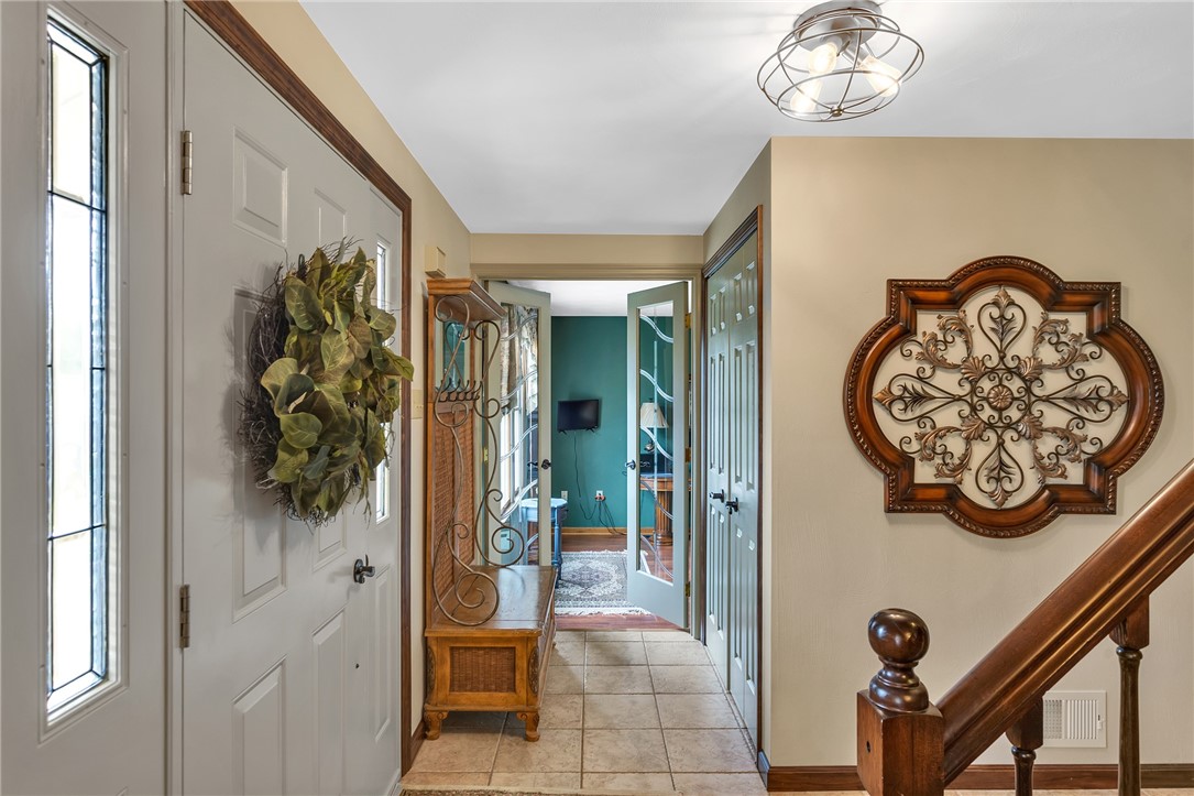 104 Valeron Ct Ct, Manor, Pennsylvania image 4