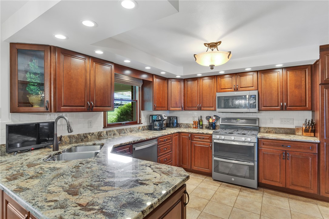 104 Valeron Ct Ct, Manor, Pennsylvania image 9