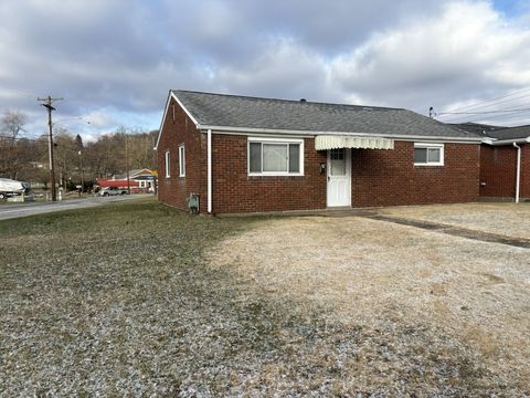 Photo of 3110 H St, Mckeesport, PA 15133 (MLS # 1750881)