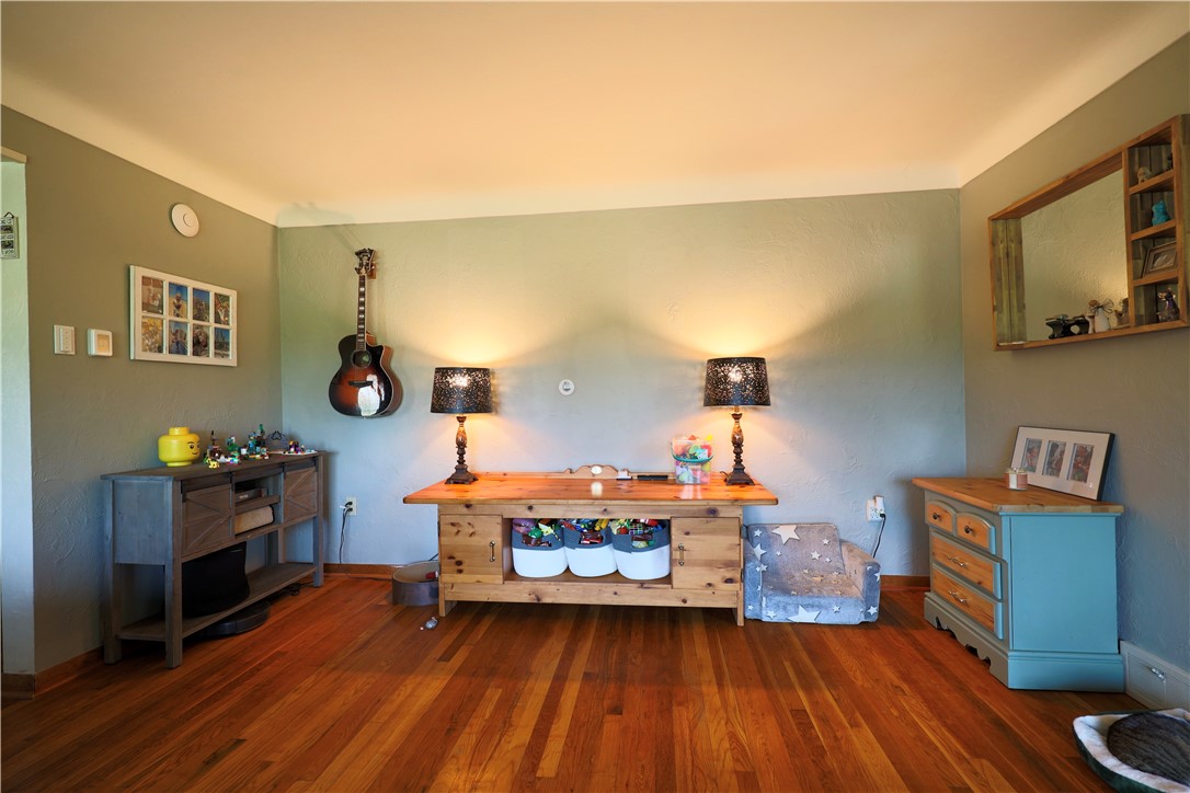 Level Green, Pennsylvania 15085, United States, 3 Bedrooms Bedrooms, ,2 BathroomsBathrooms,Residential,Pending,143886