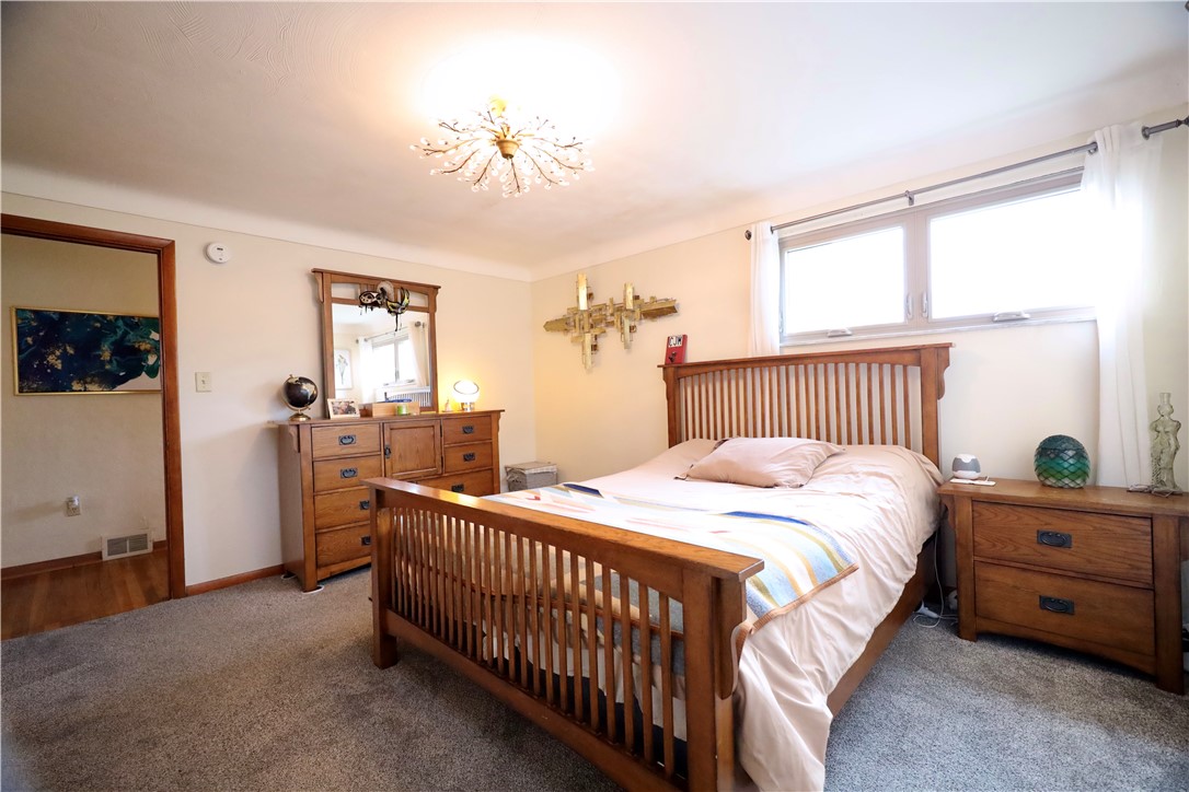 Level Green, Pennsylvania 15085, United States, 3 Bedrooms Bedrooms, ,2 BathroomsBathrooms,Residential,Pending,143886