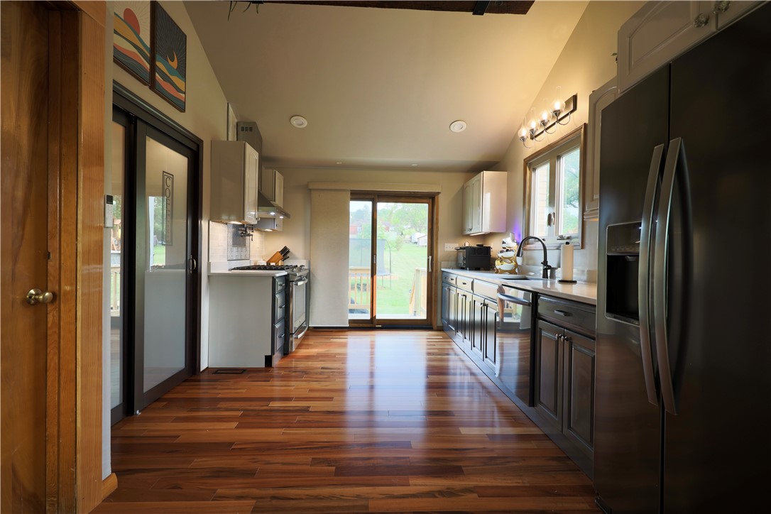 Level Green, Pennsylvania 15085, United States, 3 Bedrooms Bedrooms, ,2 BathroomsBathrooms,Residential,Pending,143886