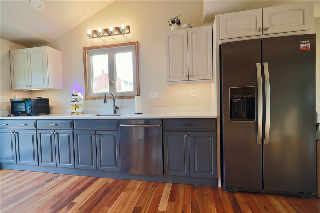 Level Green, Pennsylvania 15085, United States, 3 Bedrooms Bedrooms, ,2 BathroomsBathrooms,Residential,Pending,143886