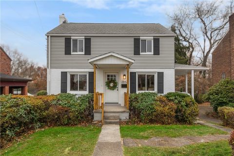 Photo of 3842 Greensburg Pike, Pittsburgh, PA 15221 (MLS # 1737107)