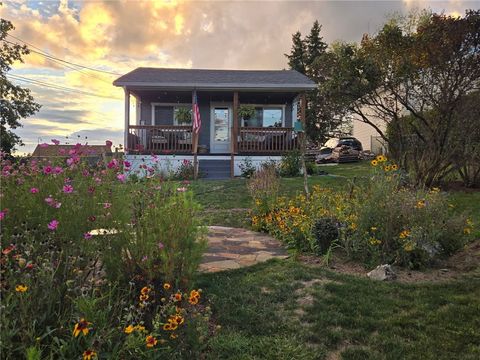 Photo of 139 3rd Ave, Pittsburgh, PA 15229 (MLS # 1747678)