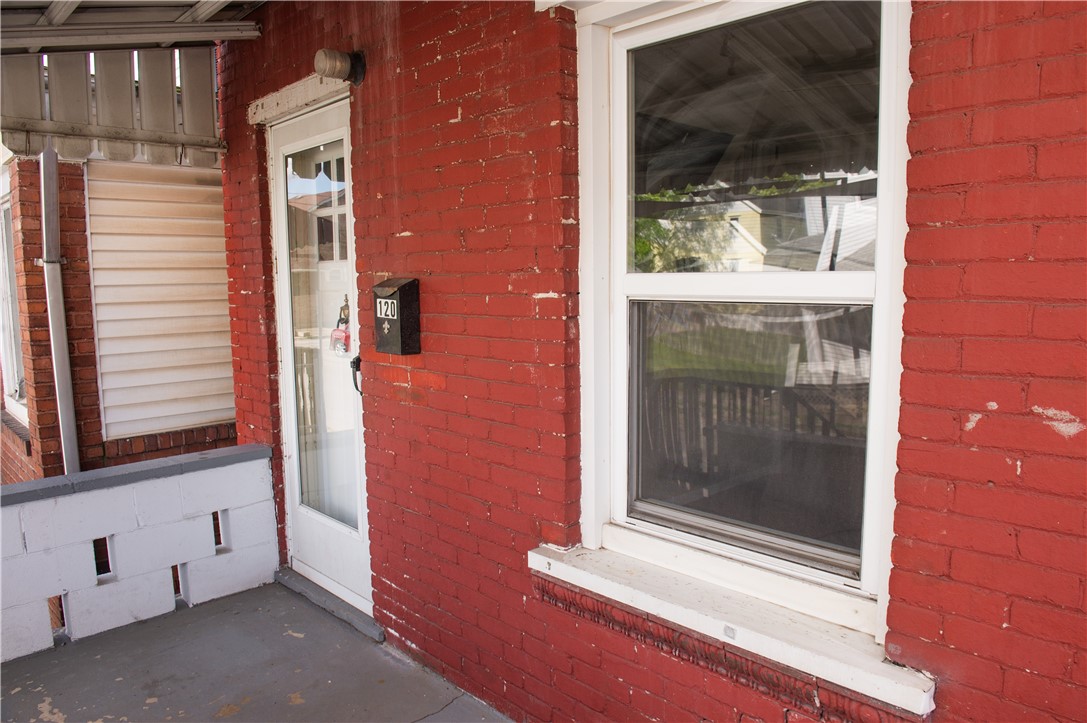 120 N 6th Avenue