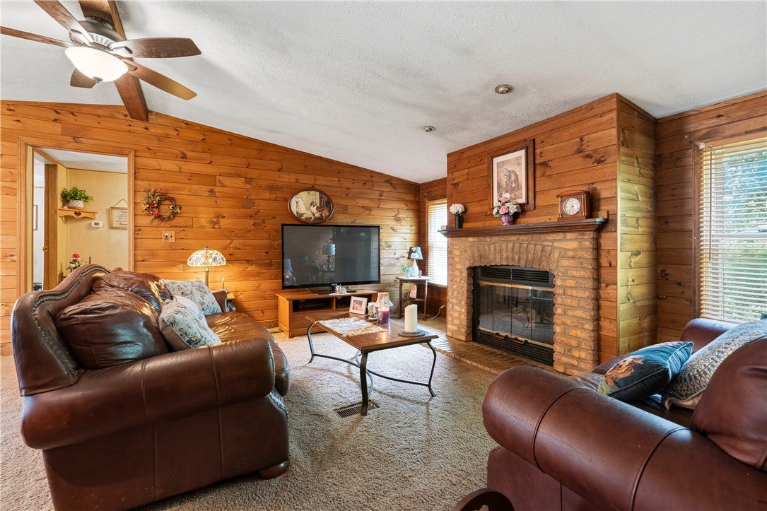 136 Bassett Rd