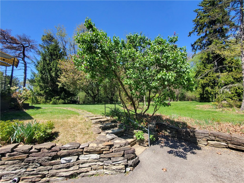 1530 Bonnett Dr