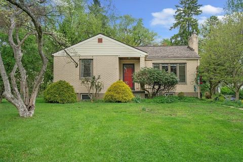 1530 Bonnett Dr Franklin Park PA 15237