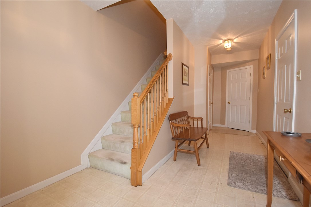118 Paddock Ln Ln, Whitehall, Pennsylvania image 3