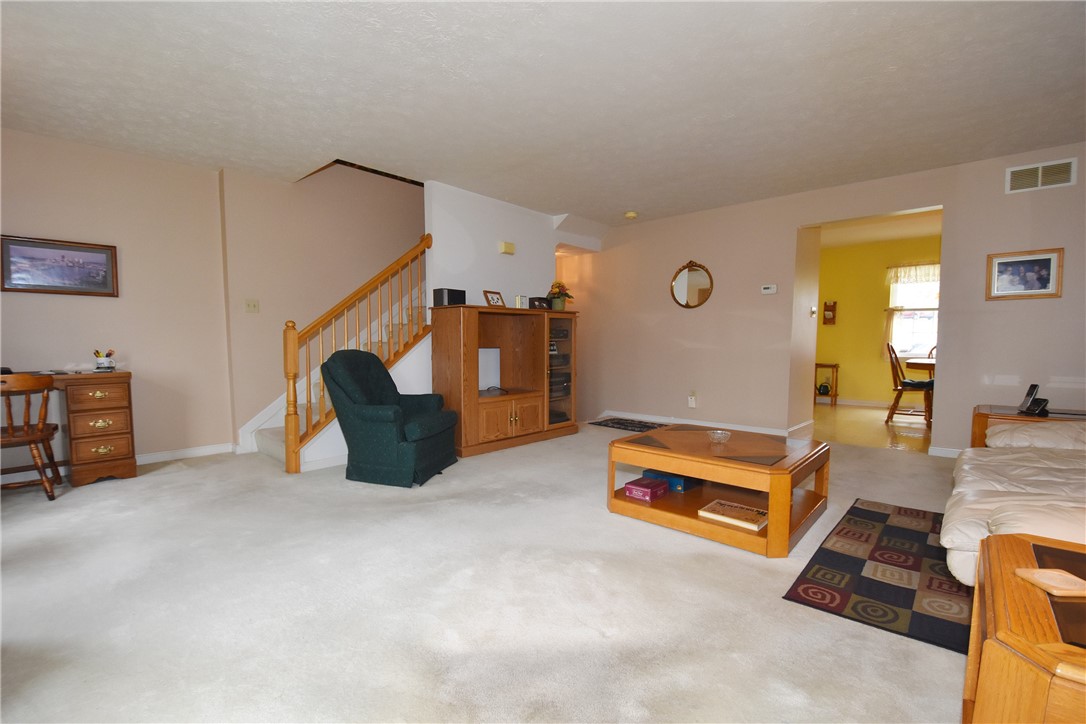 118 Paddock Ln Ln, Whitehall, Pennsylvania image 7