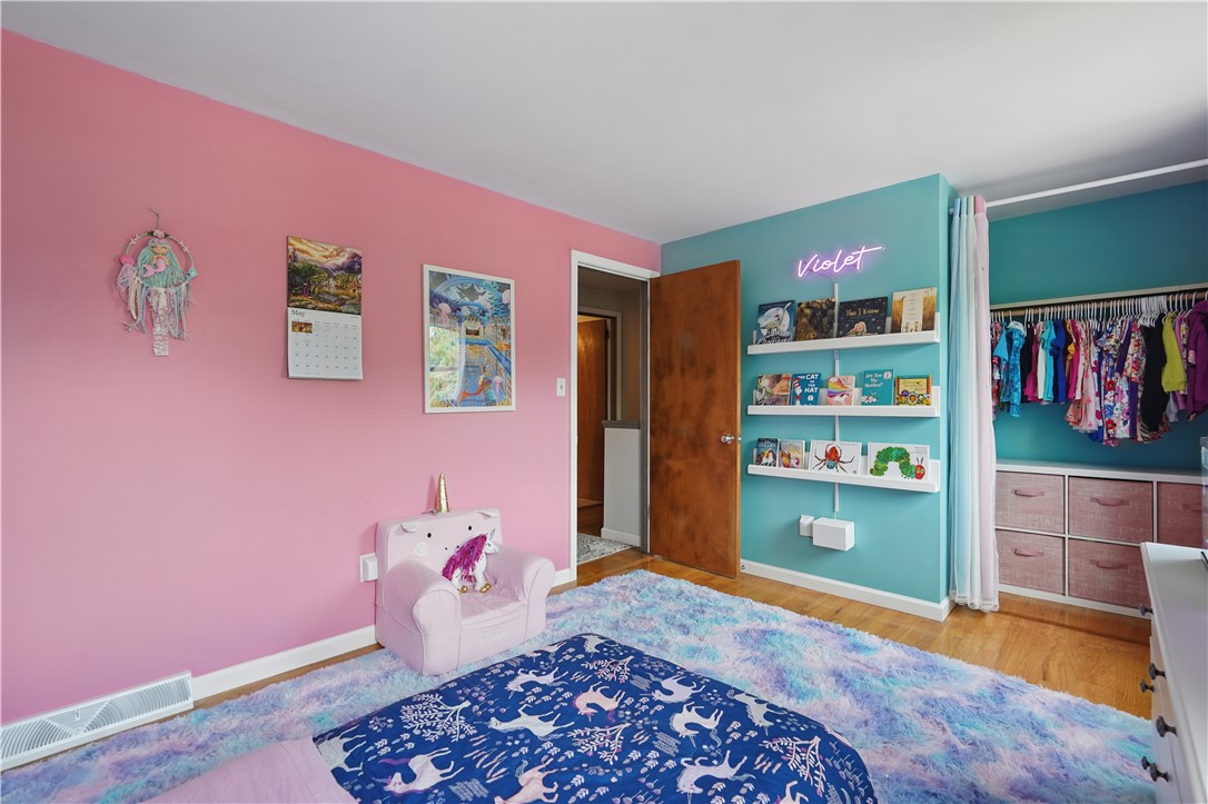 Penn Hills, Pennsylvania 15235, United States, 4 Bedrooms Bedrooms, ,2 BathroomsBathrooms,Residential,Contingent,144045