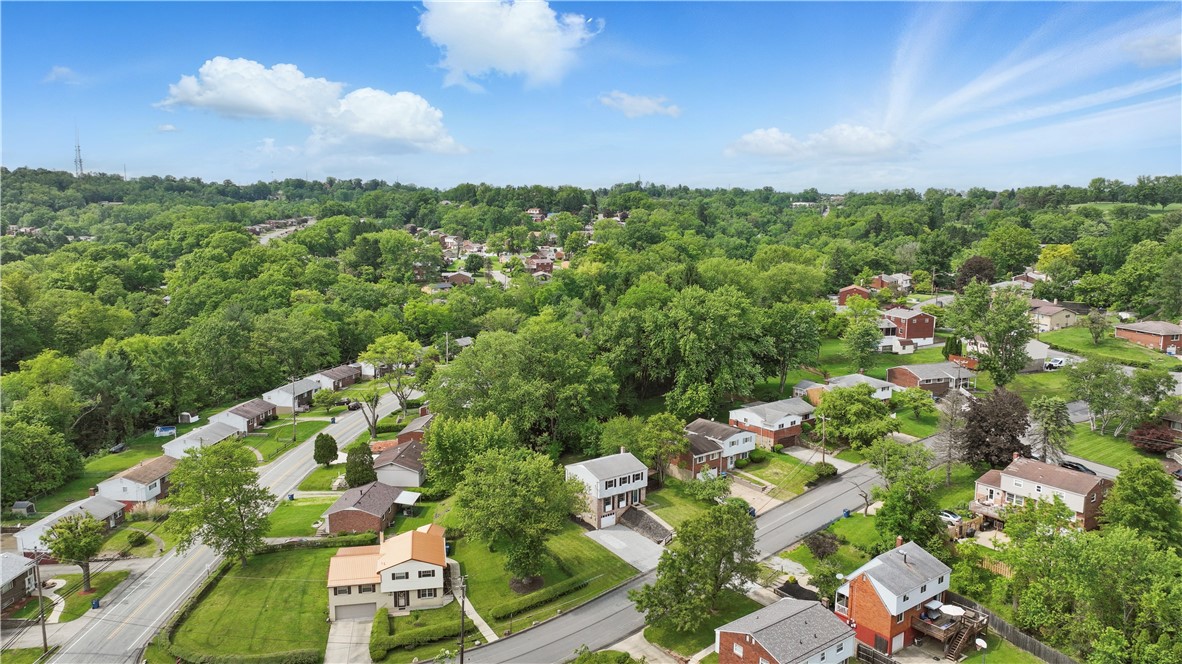 Penn Hills, Pennsylvania 15235, United States, 4 Bedrooms Bedrooms, ,2 BathroomsBathrooms,Residential,Contingent,144045