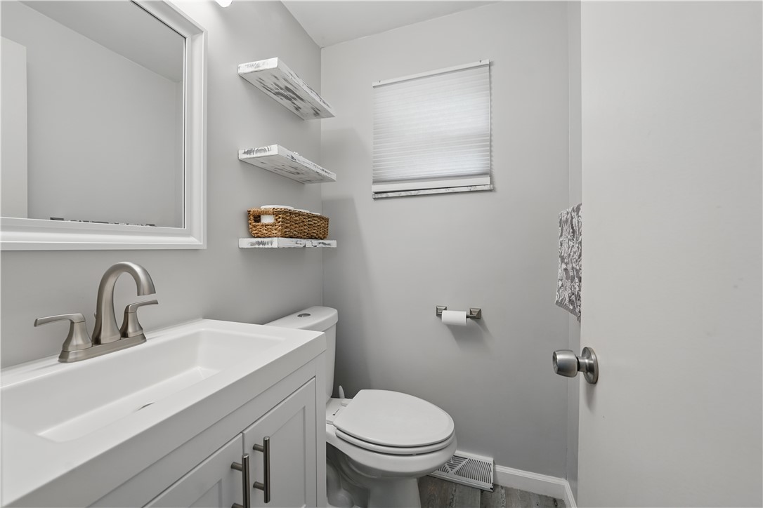 Penn Hills, Pennsylvania 15235, United States, 4 Bedrooms Bedrooms, ,2 BathroomsBathrooms,Residential,Contingent,144045