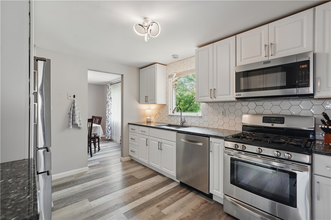 Penn Hills, Pennsylvania 15235, United States, 4 Bedrooms Bedrooms, ,2 BathroomsBathrooms,Residential,Contingent,144045