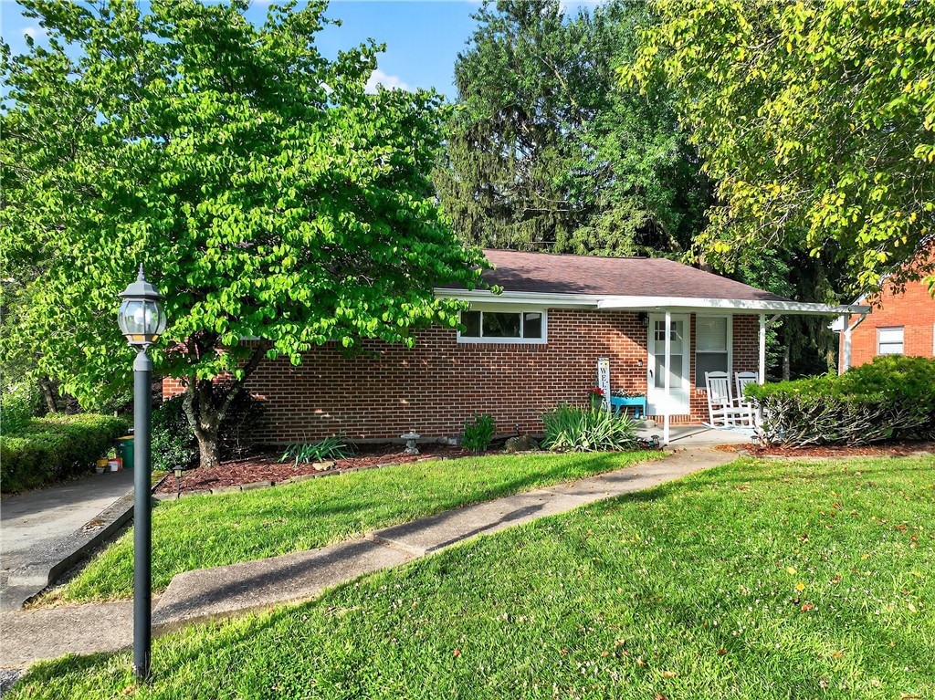 Ross Twp, Pennsylvania 15237, United States, 3 Bedrooms Bedrooms, ,2 BathroomsBathrooms,Residential,Active,173747