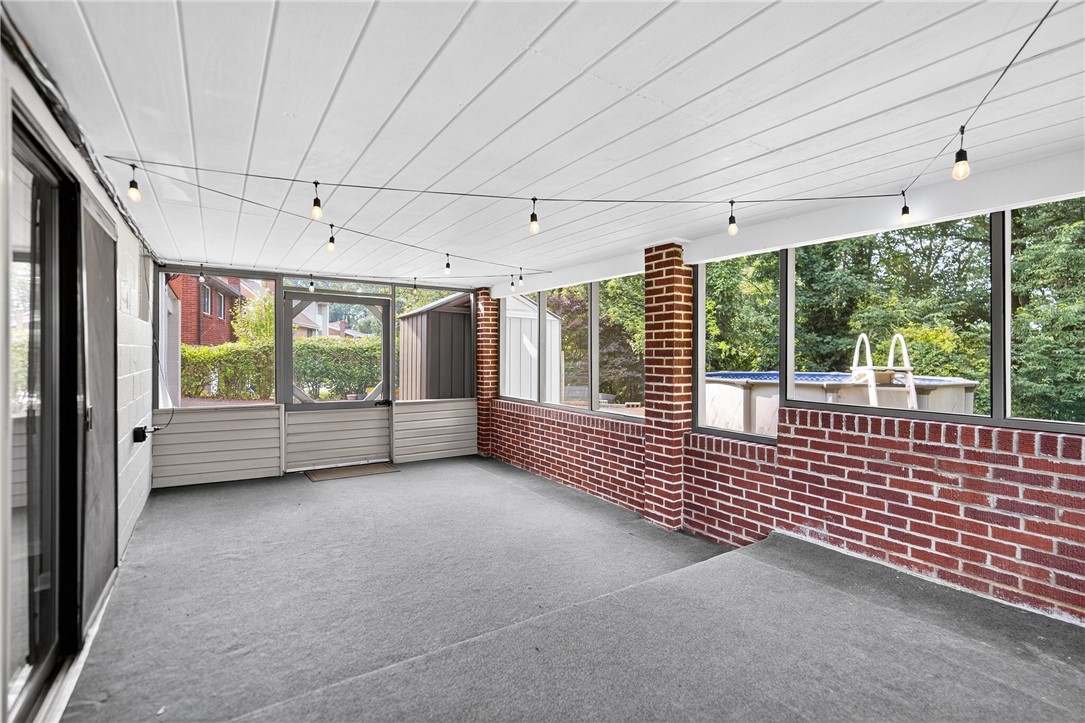 Ross Twp, Pennsylvania 15237, United States, 3 Bedrooms Bedrooms, ,2 BathroomsBathrooms,Residential,Active,173747