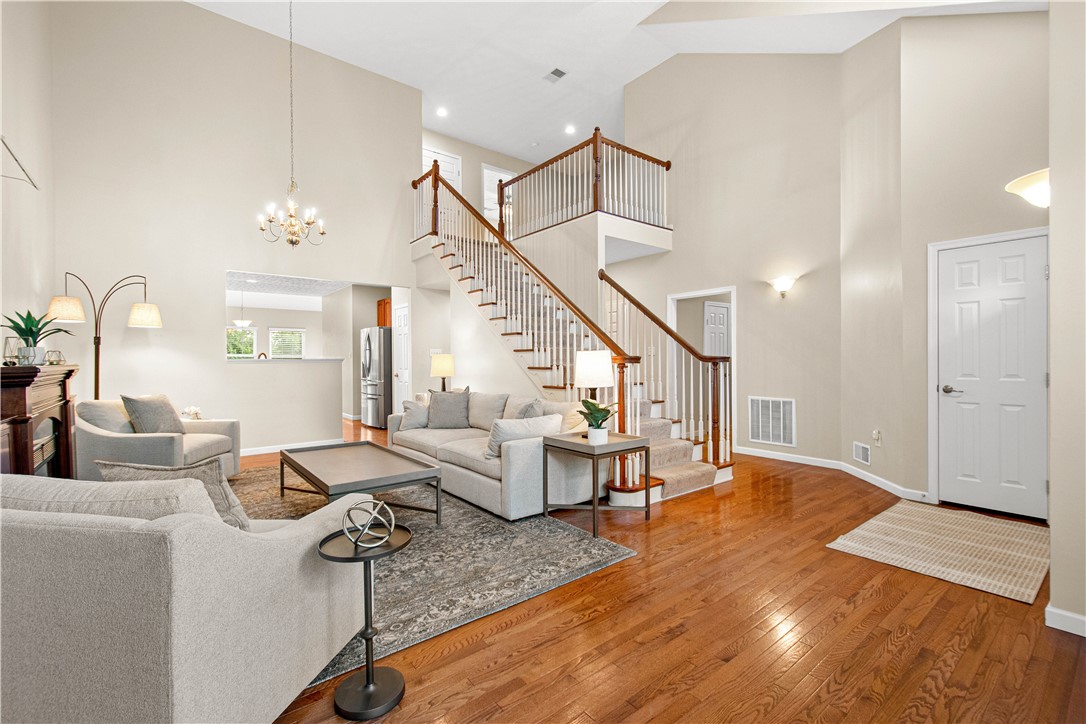 168 Kensington Dr