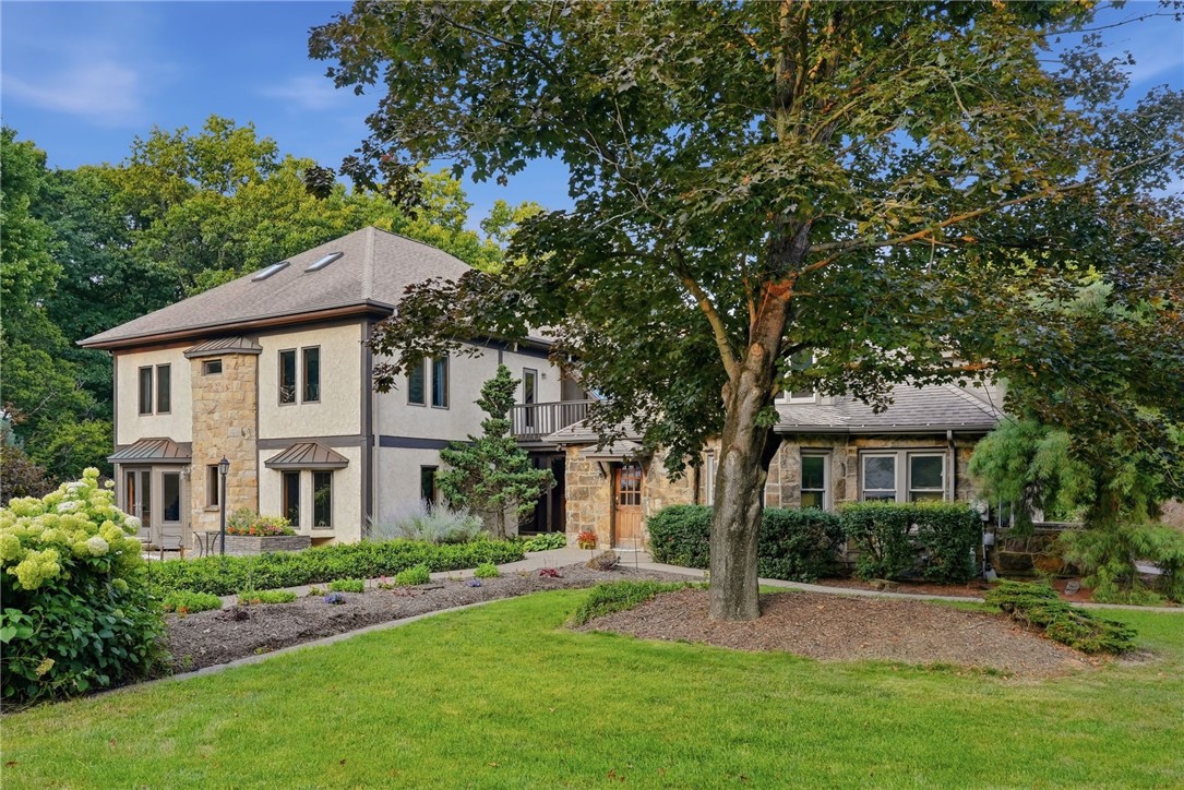3023 Fairview Rd