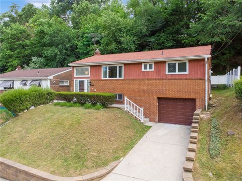 Photo of 1502 Wesley St, Pittsburgh, PA 15221 (MLS # 1760966)