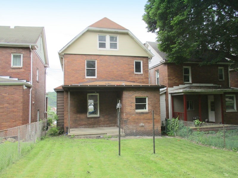 1528 Beaver Road Rd, Ambridge, Pennsylvania image 3