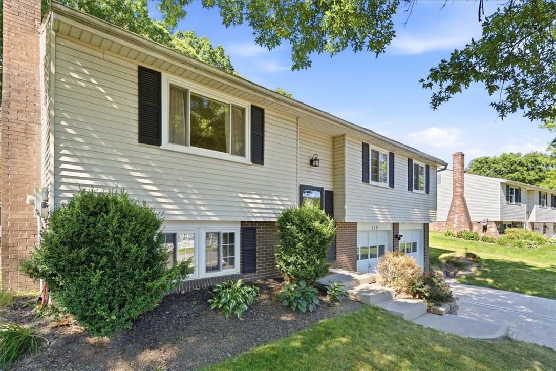 719 Skyview Dr