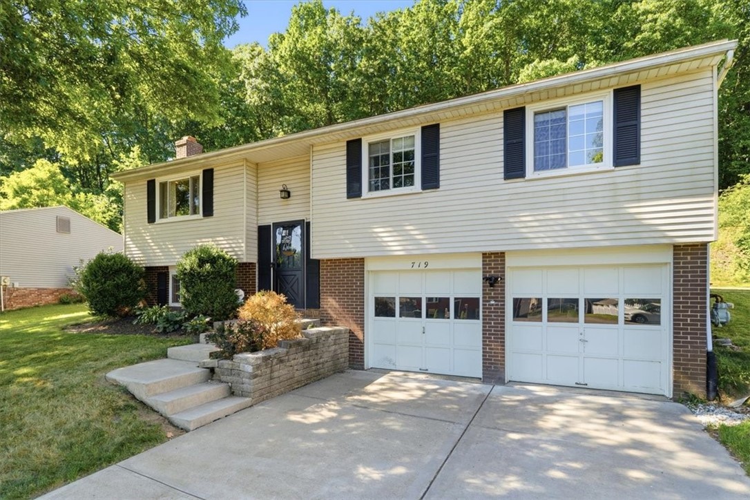 719 Skyview Dr