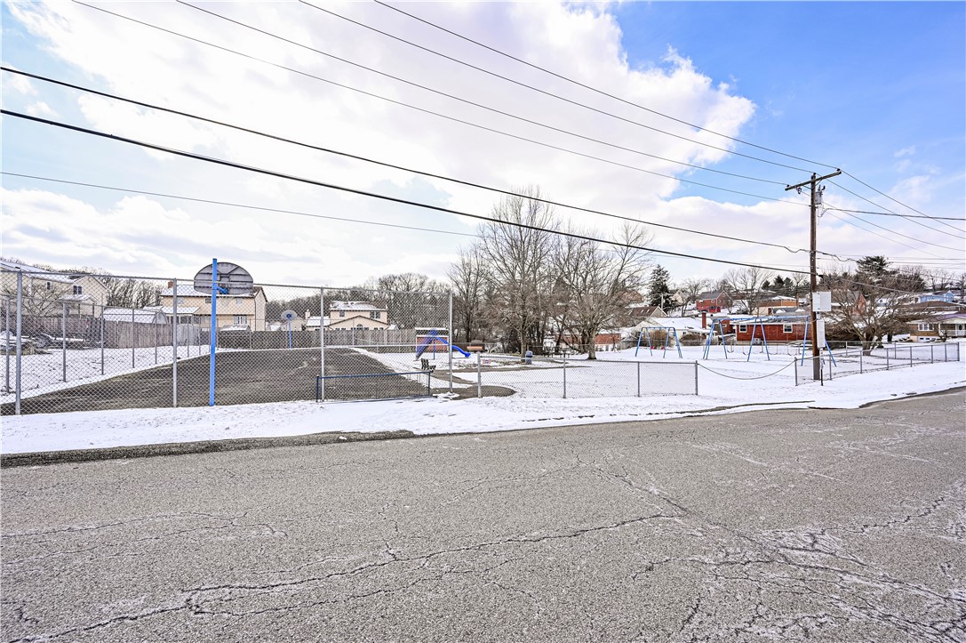 Hempfield Twp - Wml, Pennsylvania 15601, United States, 3 Bedrooms Bedrooms, ,3 BathroomsBathrooms,Residential,Pending,2262