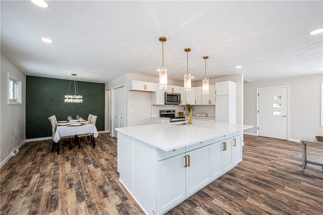 Hempfield Twp - Wml, Pennsylvania 15601, United States, 3 Bedrooms Bedrooms, ,3 BathroomsBathrooms,Residential,Pending,2262