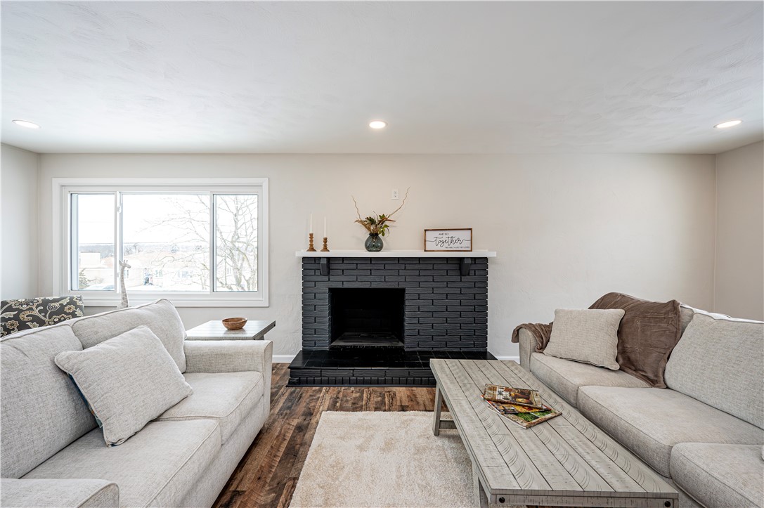 Hempfield Twp - Wml, Pennsylvania 15601, United States, 3 Bedrooms Bedrooms, ,3 BathroomsBathrooms,Residential,Pending,2262