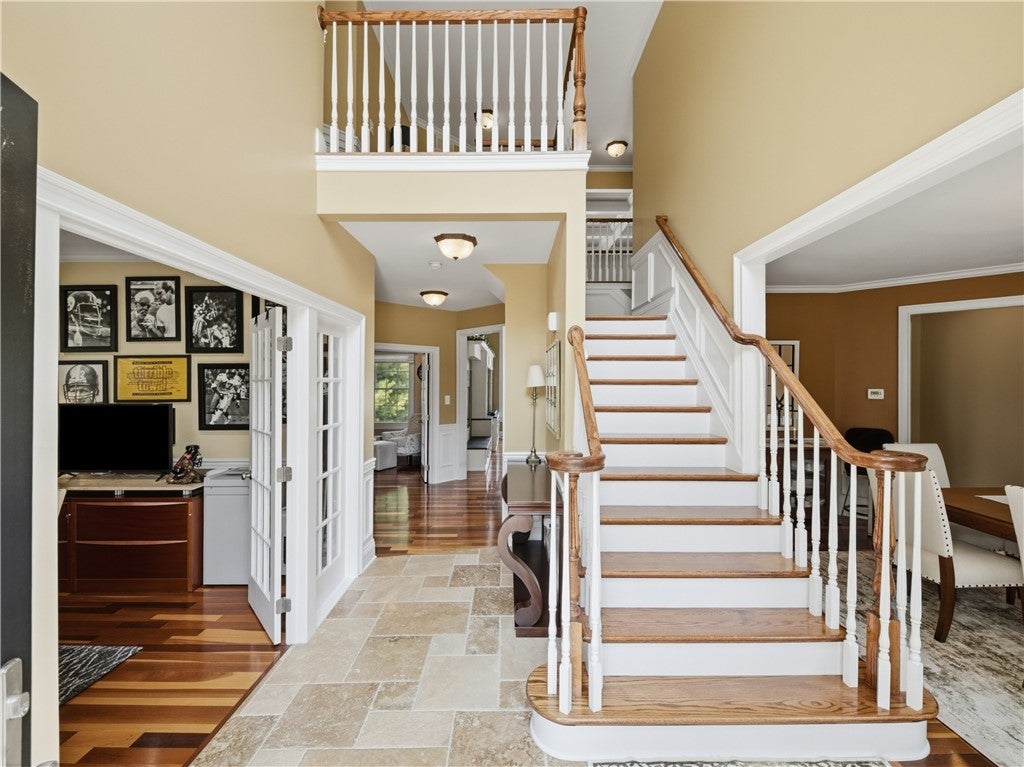 1805 Hassam Rd