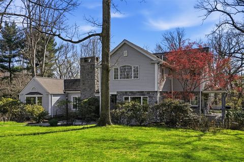 Photo of 100 Forest Dr, Pittsburgh, PA 15238 (MLS # 1747878)