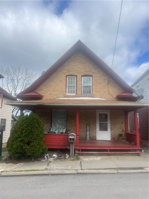 827 Morton St New Castle PA 16101