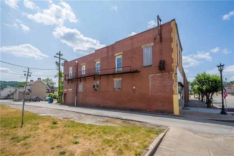 242 Wood Street