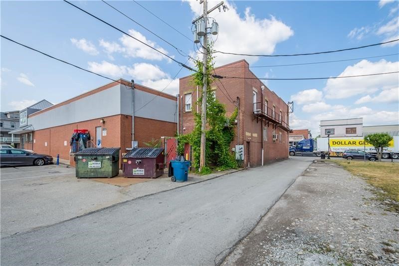 242 Wood Street