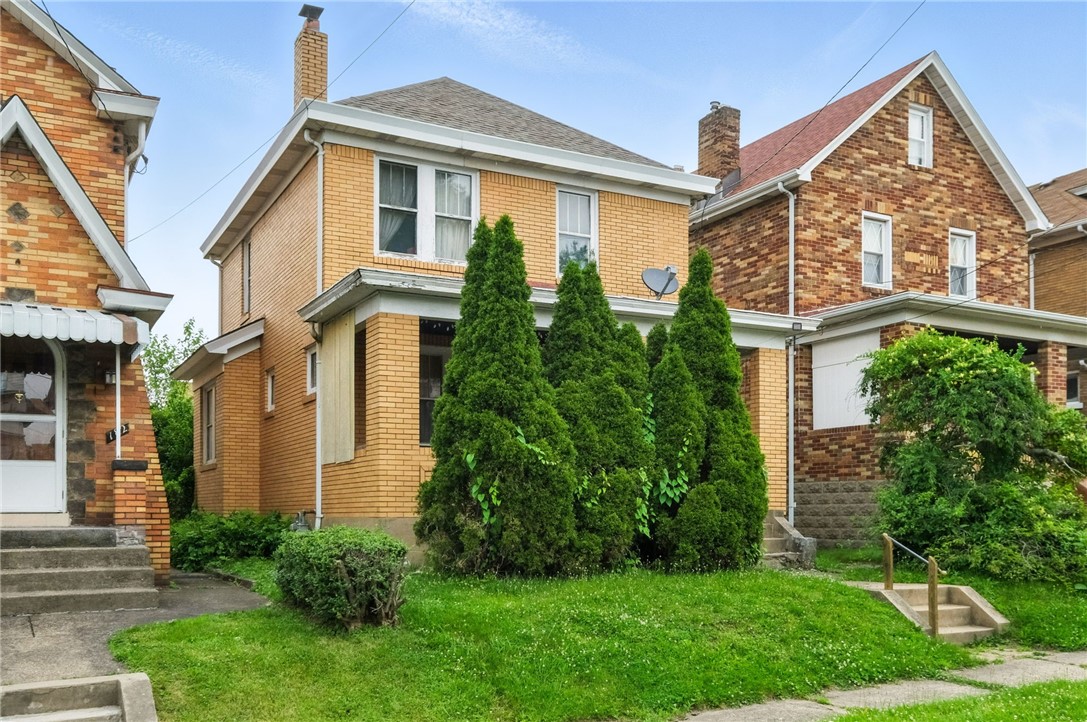 178 W Marigold St