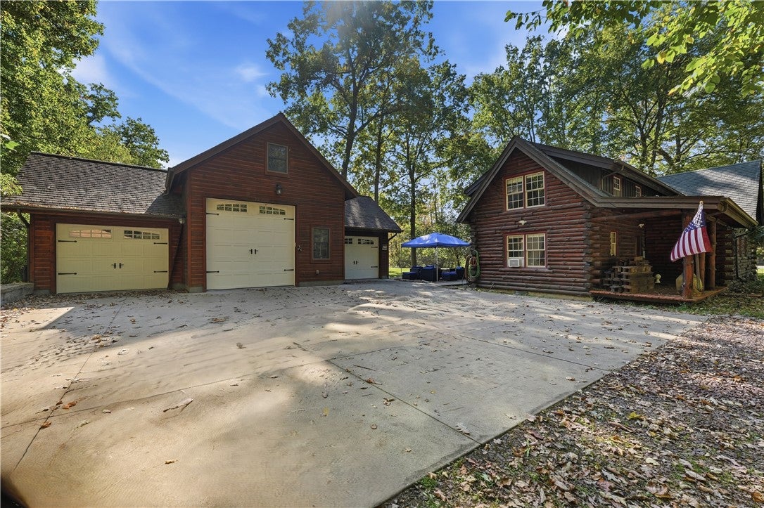 123 Green Forest Dr