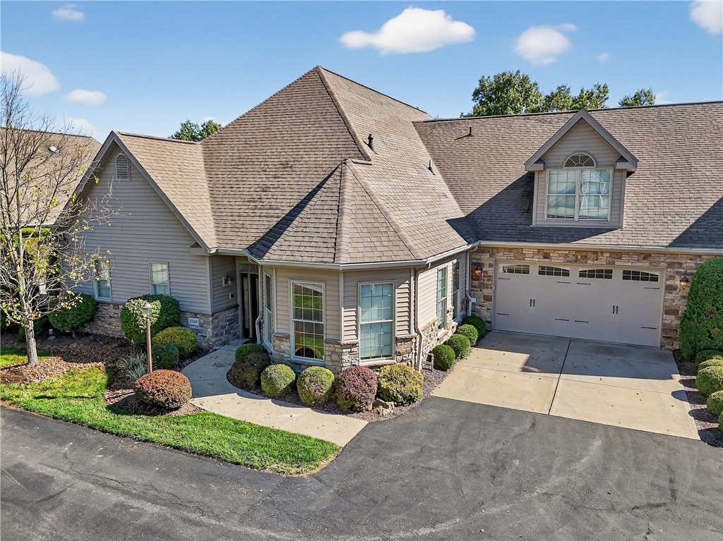 2749 Shadowrock Ct