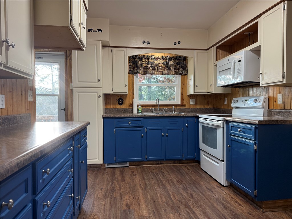 2225 Pleasantview Dr