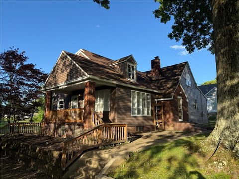 2225 Pleasantview Dr Manor Twp PA 16226