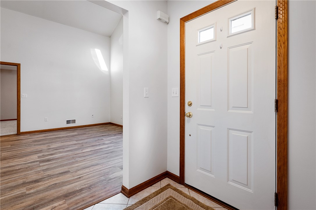 Clinton Twp, Pennsylvania 16056, United States, 3 Bedrooms Bedrooms, ,3 BathroomsBathrooms,Residential,Pending,27189