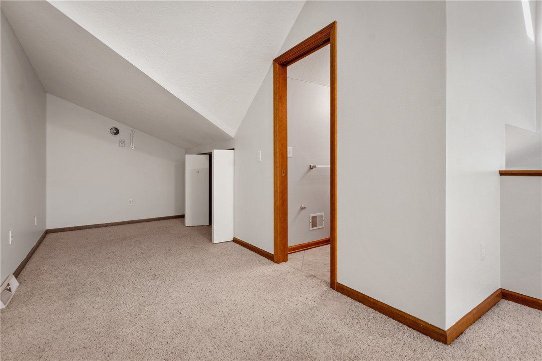 Clinton Twp, Pennsylvania 16056, United States, 3 Bedrooms Bedrooms, ,3 BathroomsBathrooms,Residential,Pending,27189