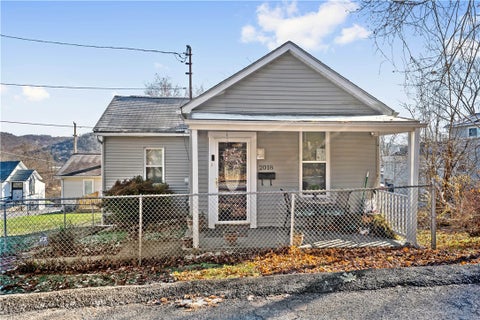 Photo for 2018 Center Ave