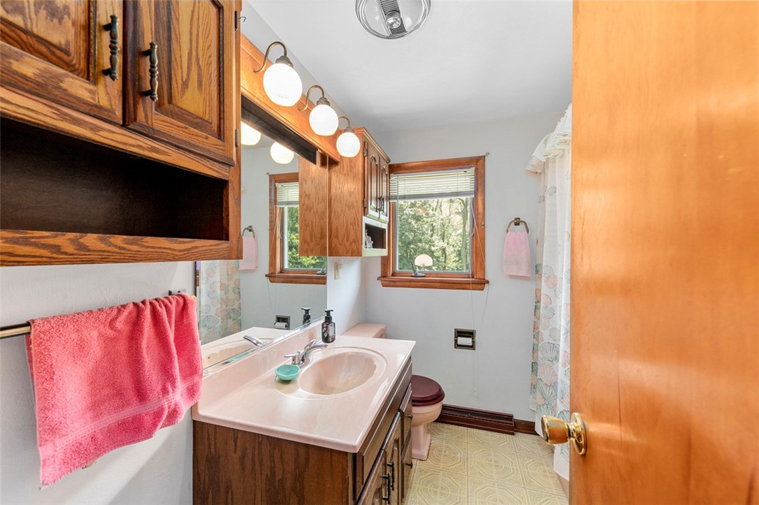 Murrysville, Pennsylvania 15632, United States, 3 Bedrooms Bedrooms, ,3 BathroomsBathrooms,Residential,Active,190029